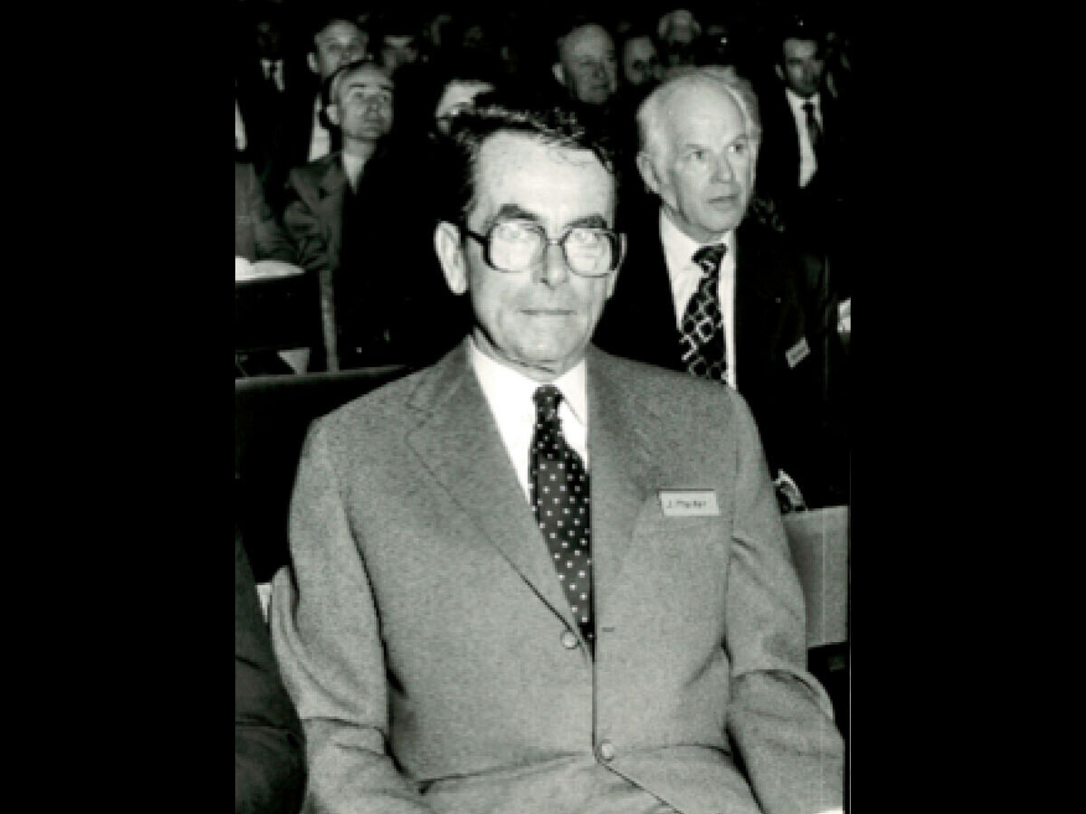 1967: founding of the Austrian Carpet Institute